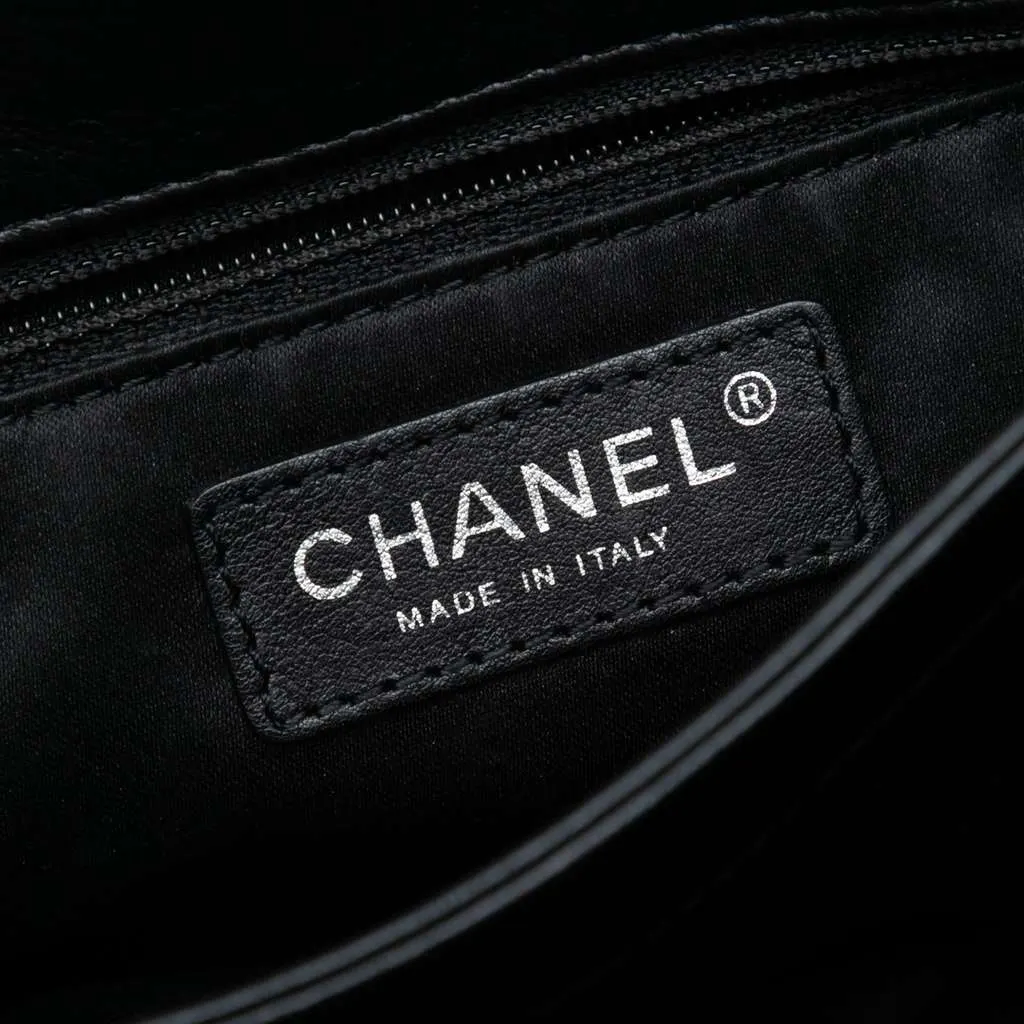 Chanel CC Quilted Calfskin Hamptons Foldover Flap Black Leather Good - Box View