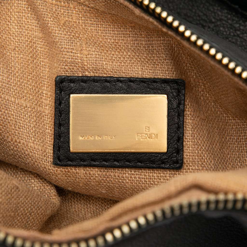 Fendi Leather Oyster Shoulder Bag - 5