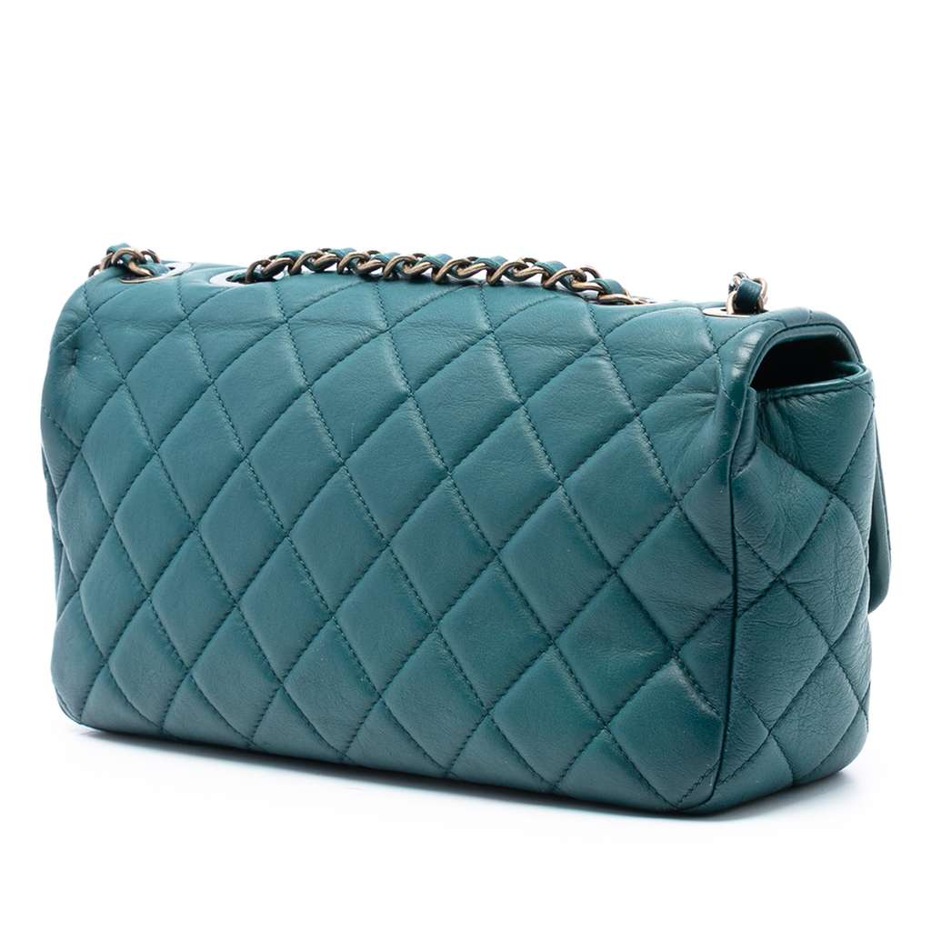 Chanel CC Quilted Lambskin East West Single Flap - 2