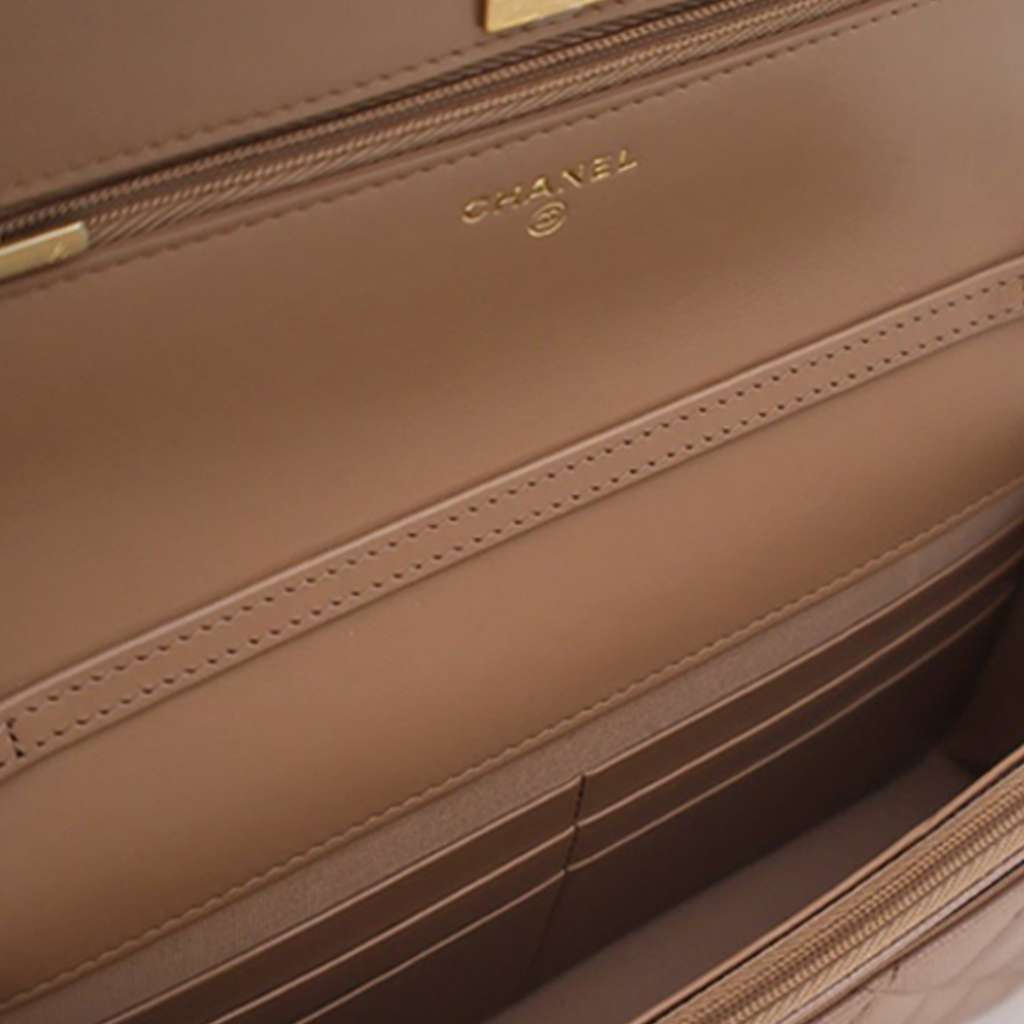 Chanel CC Quilted Caviar Wallet on Chain - 5