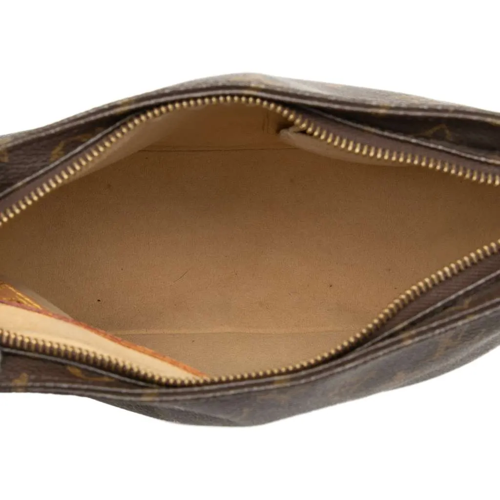 Louis Vuitton Monogram Looping MM Brown Good - Model View