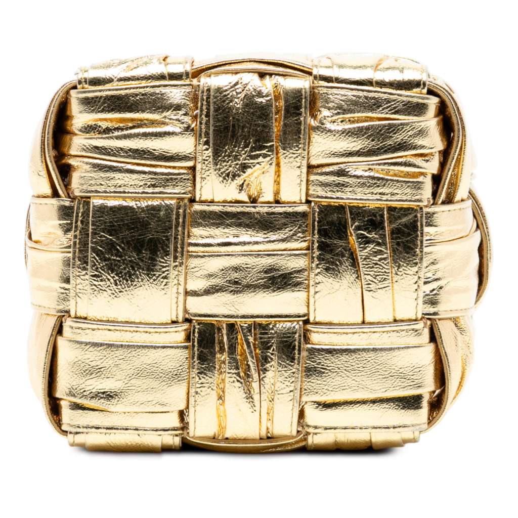 Bottega Veneta Small Metallic Crushed Nappa Maxi Intrecciato Cassette Bucket Bag - 3