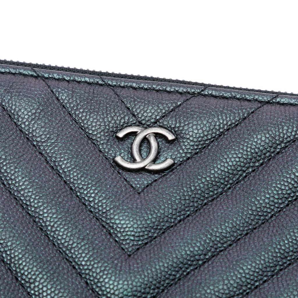 Chanel Large CC Chevron Iridescent Caviar O Case Clutch - 5
