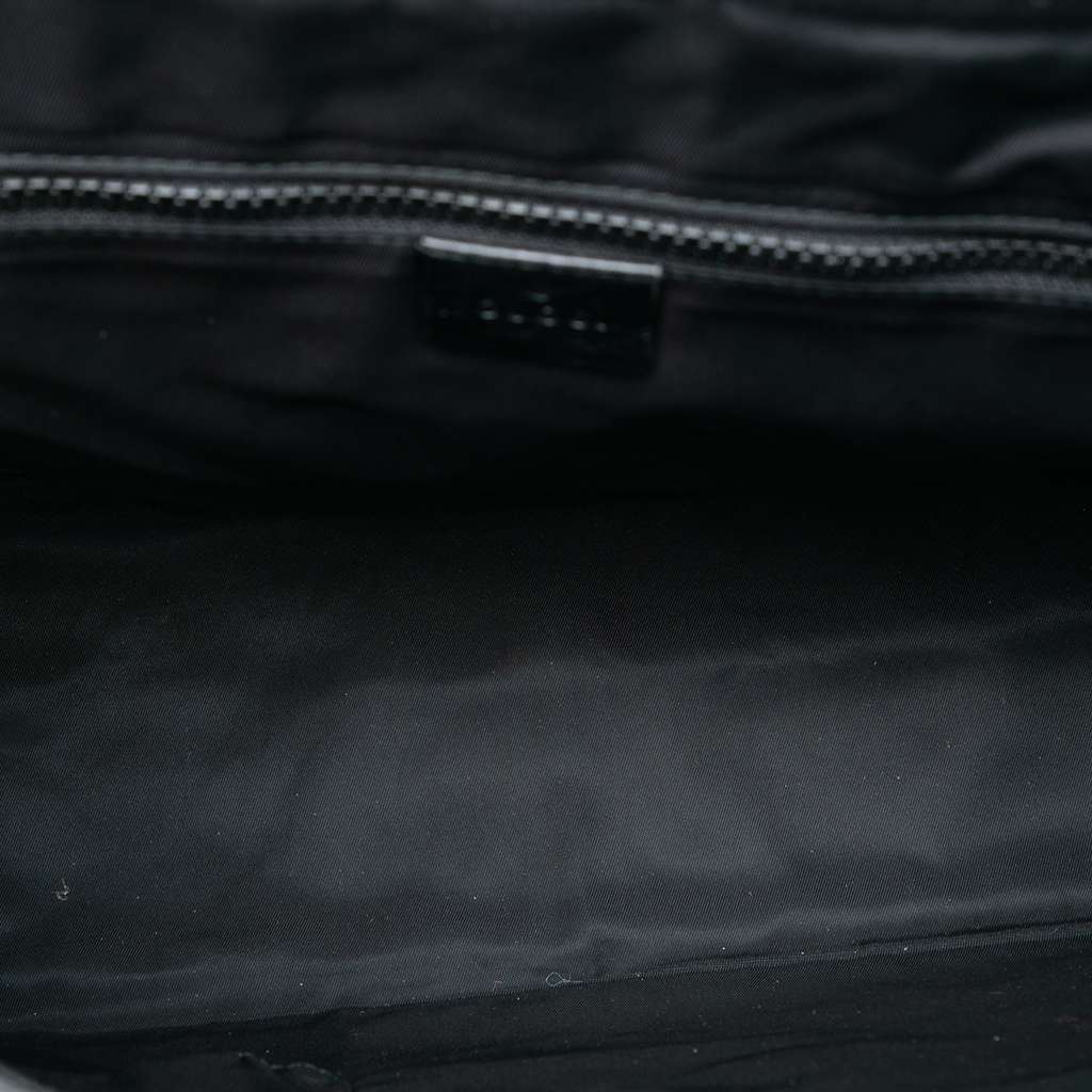 Gucci GG Supreme Flap Messenger Bag - 4