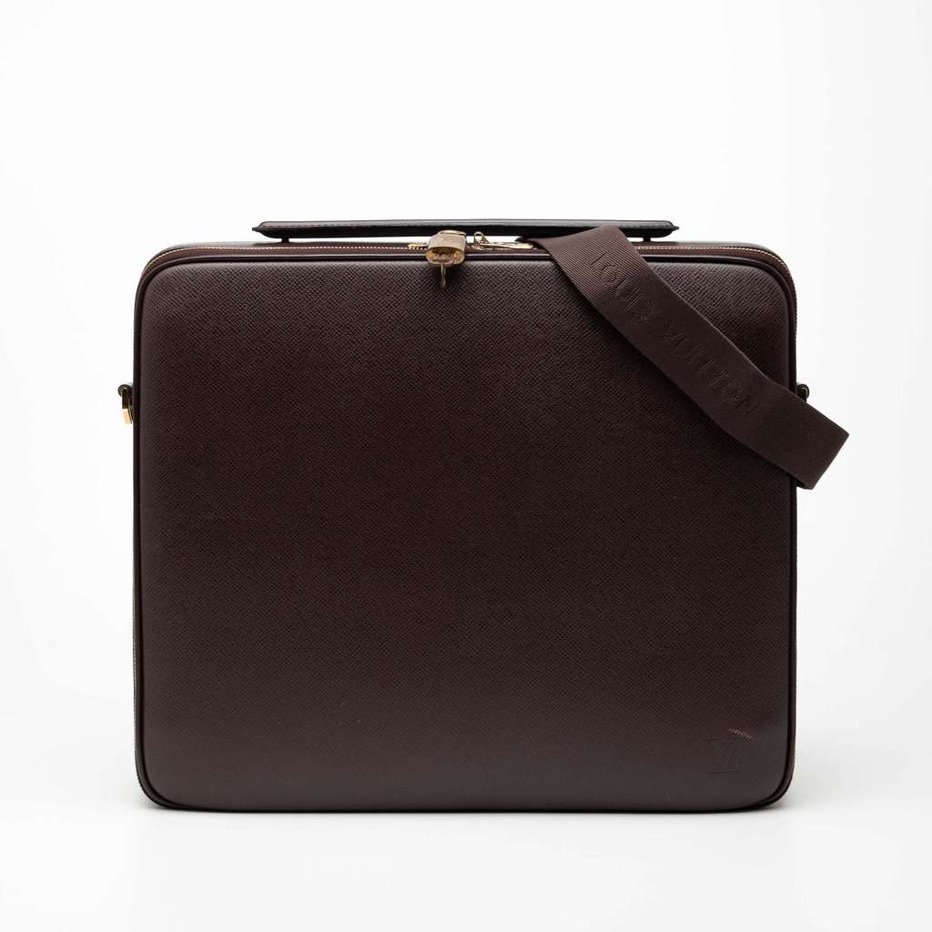 Louis Vuitton Taiga Porte Ordinateur Odessa