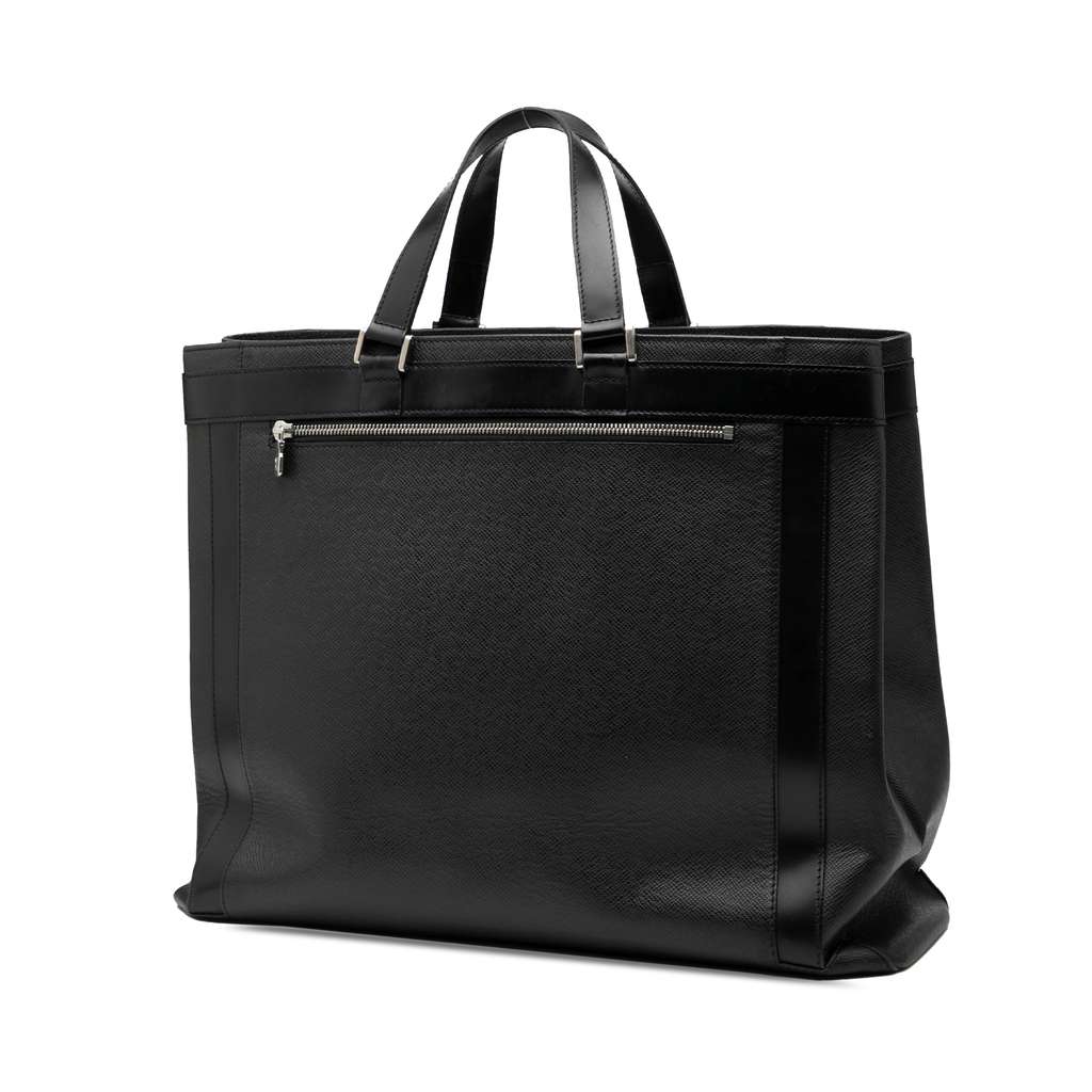 Louis Vuitton Taiga Kasbek GM - 2