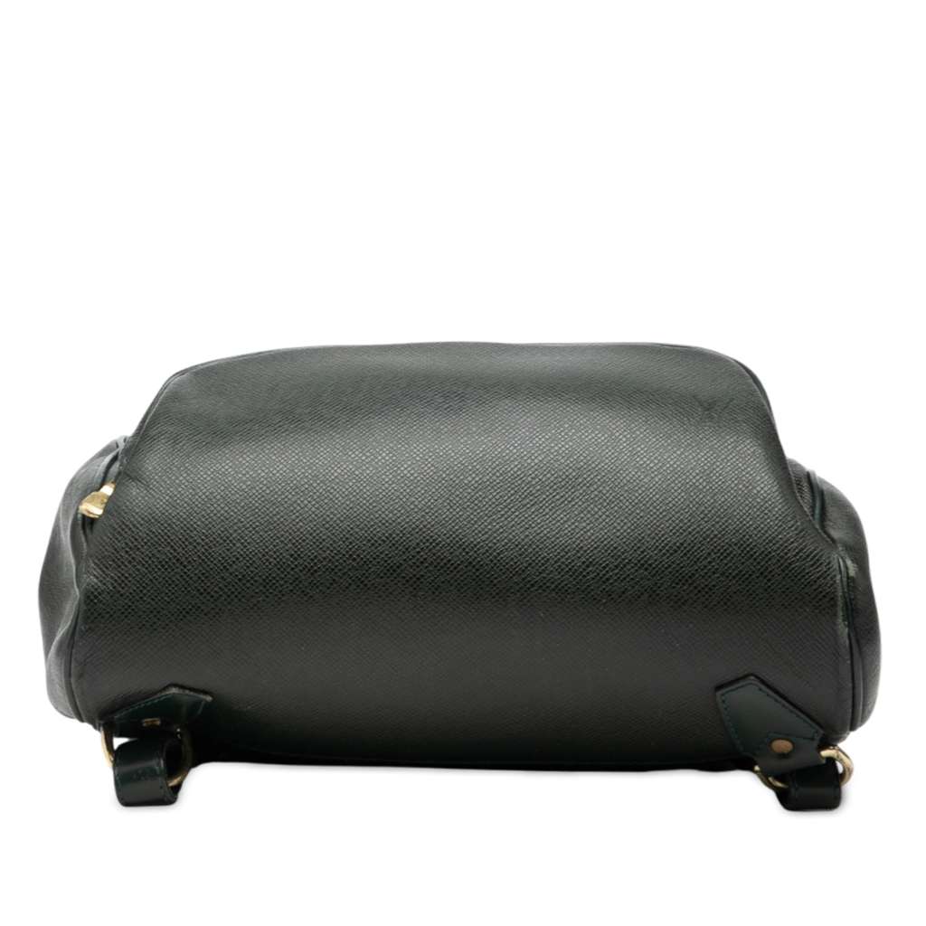 Louis Vuitton Taiga Cassiar - 3