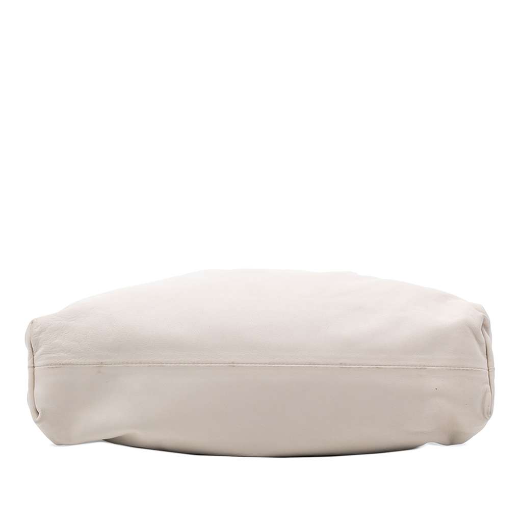 Bottega Veneta Lambskin The Pouch - 3