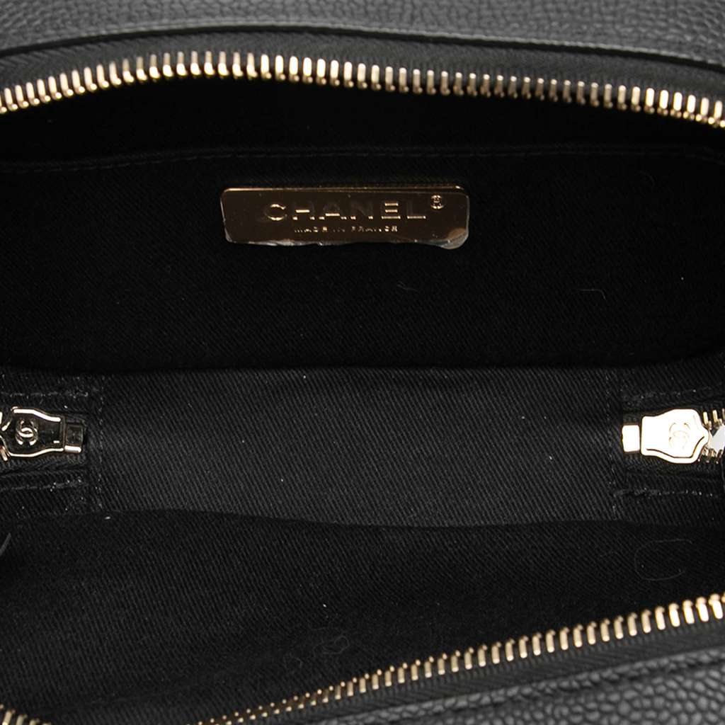 Chanel CC Stitched Caviar Chic Affinity Belt Bag - 4