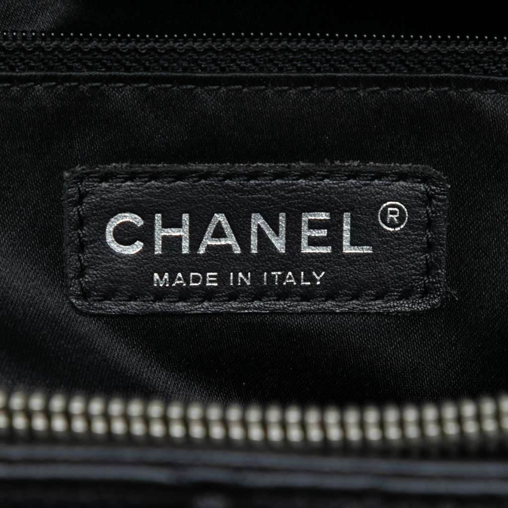 Chanel Caviar Grand Shopping Tote - 5