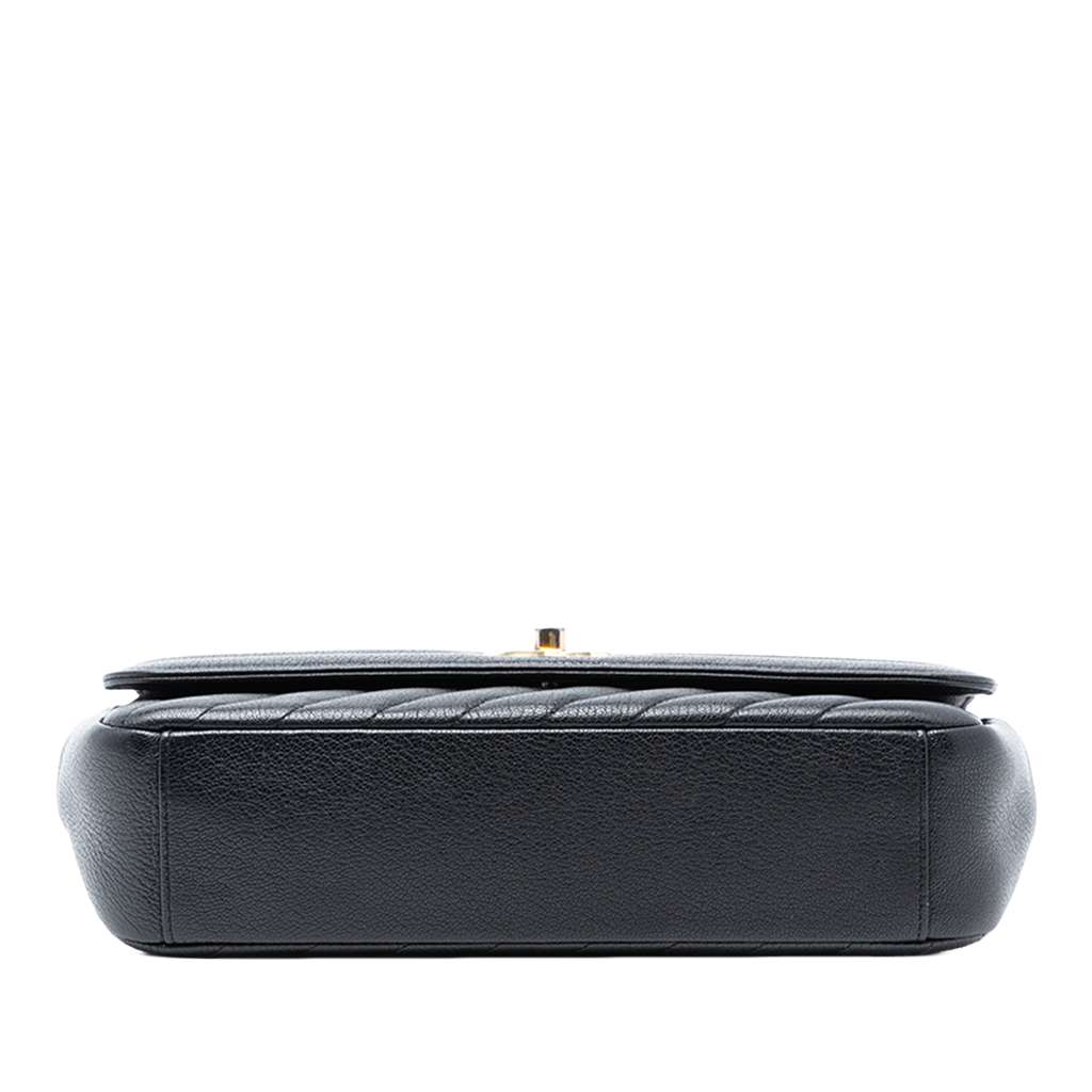 Chanel Medium Diagonal Quilted Goatskin Flap - 3