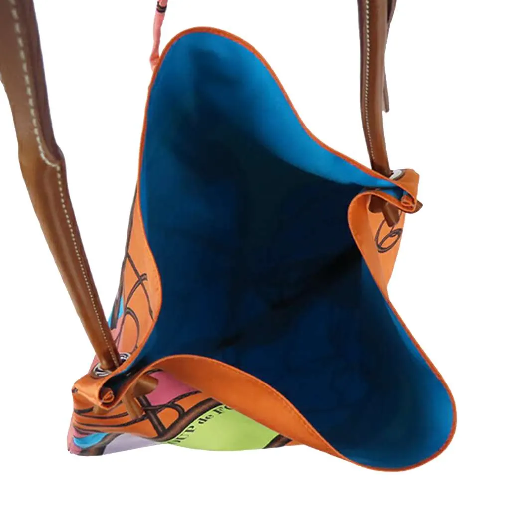 Hermès Silk and Barenia Coup de Fouet Silky City 38 Orange Silk Good - Model View