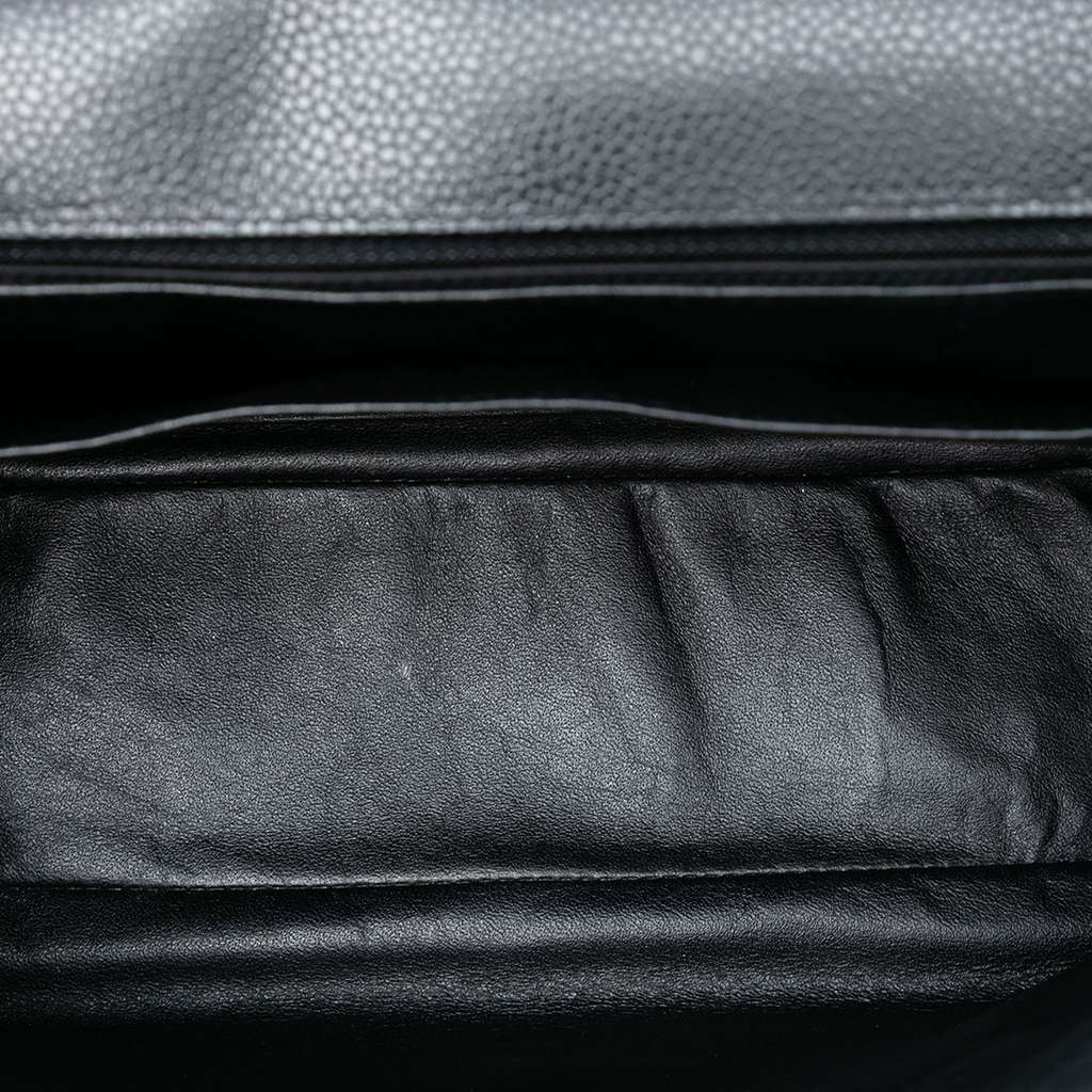 Chanel Maxi Classic Caviar Single Flap - 4