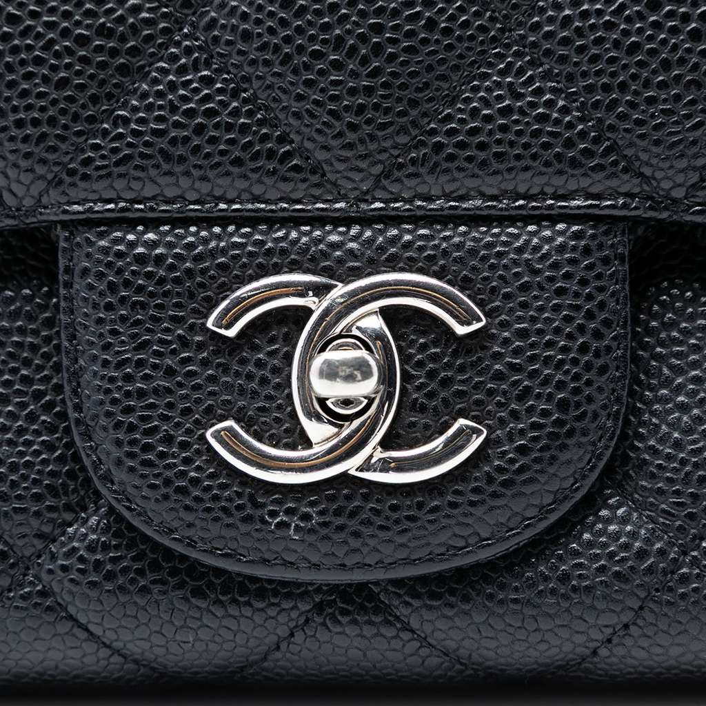 Chanel Maxi Classic Caviar Single Flap - 5