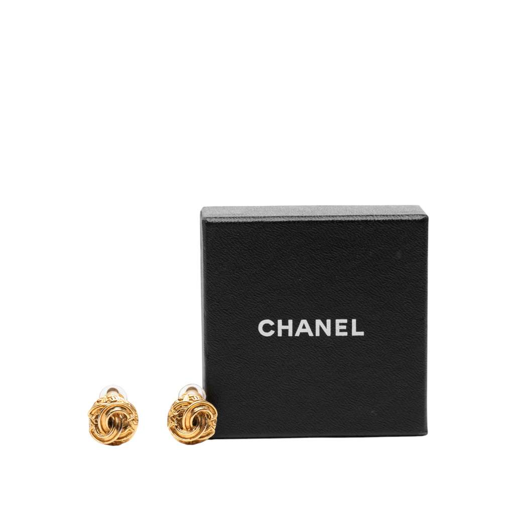 Chanel Gold Plated CC Round Clip On Earrings - 4