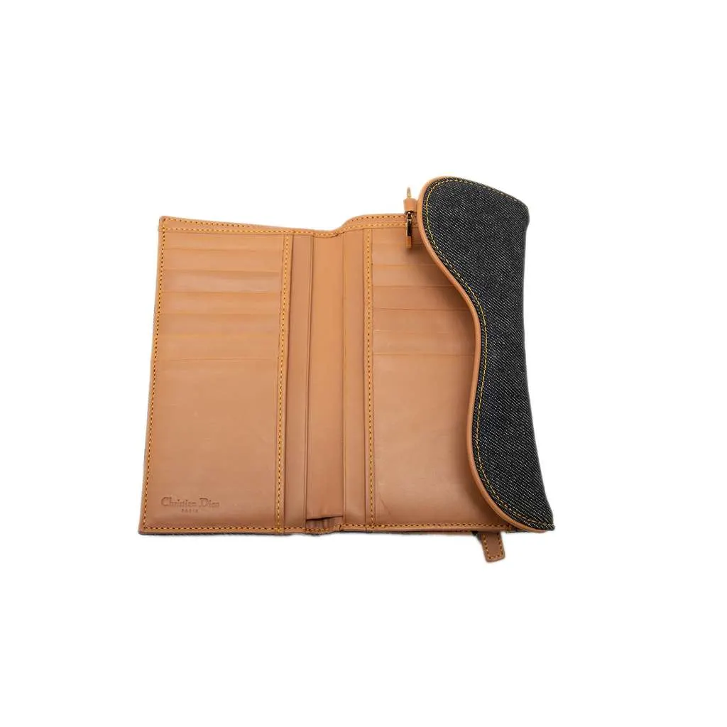 Dior Denim Saddle Trifold Continental Wallet Blue Denim Very good - Model View