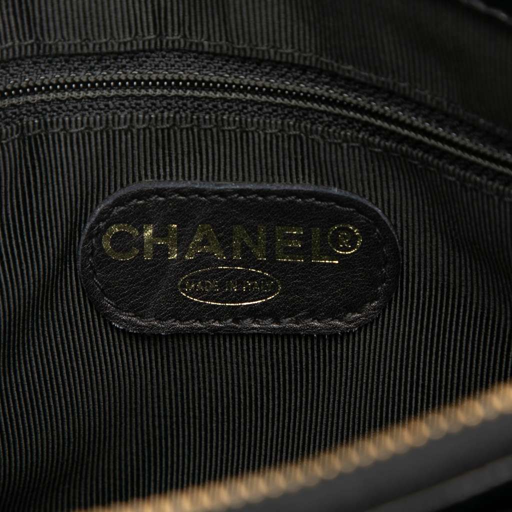 Chanel CC Caviar Front Pocket Shoulder Bag - 5