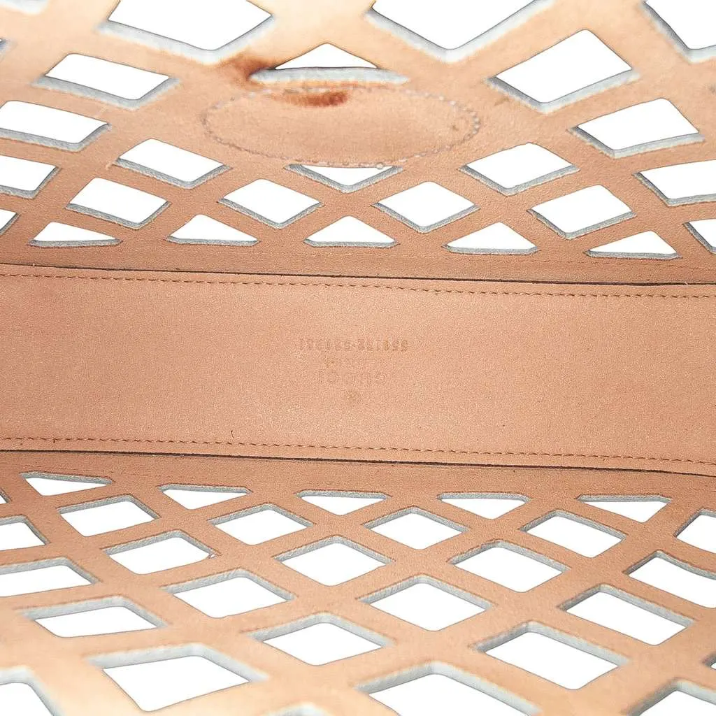 Gucci Cutout Leather and Flora Canvas Infinity Crossbody White Leather Very good - Model View