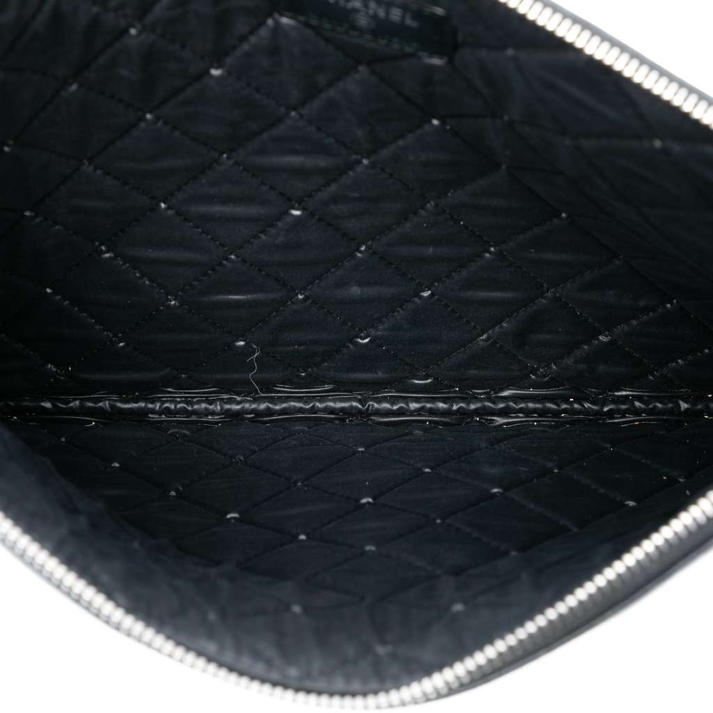 Chanel Medium Caviar Deauville Studded O Case Clutch - 4