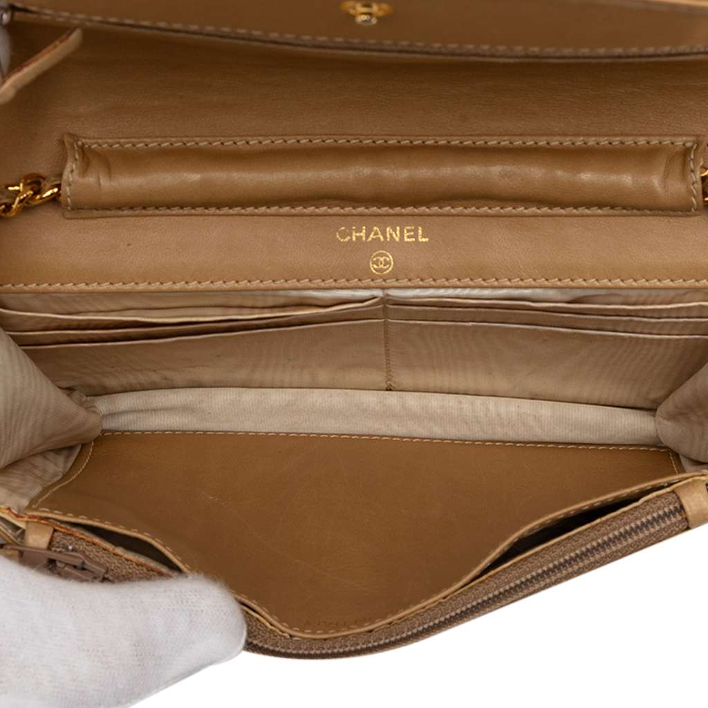 Chanel CC Caviar Wallet On Chain - 4