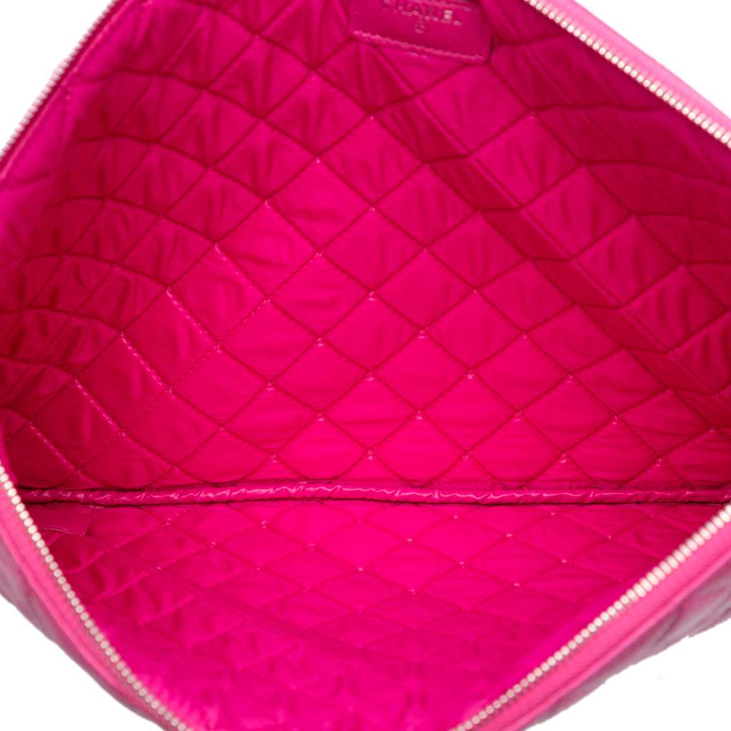 Chanel Large Quilted Caviar O Case Clutch - 4