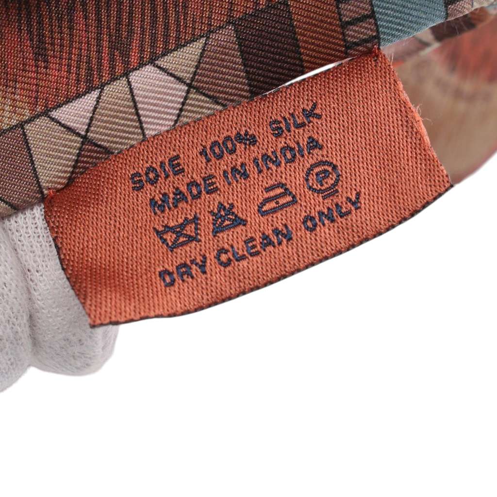 Hermès Beaded Pelages et Camouflage Precieux Silk Twilly Scarf - 3