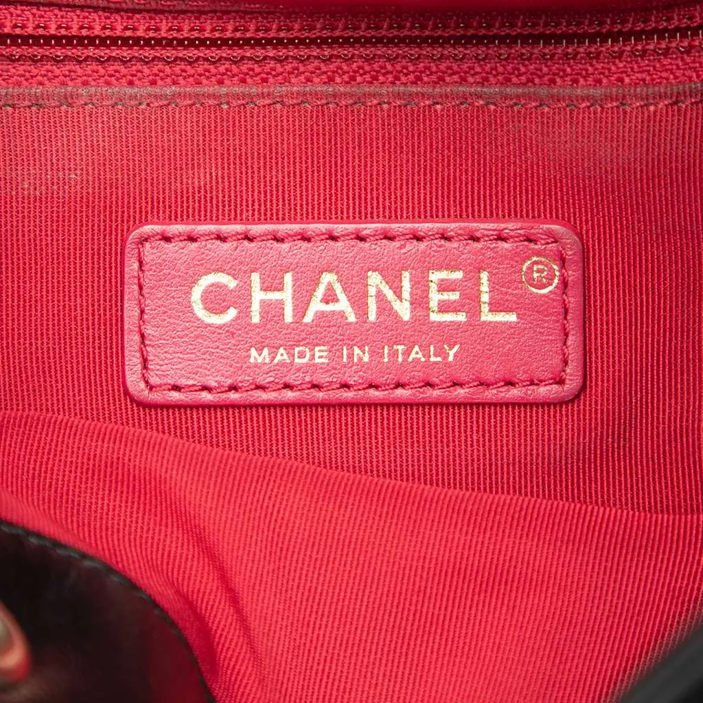 Chanel Shiny Aged Calfskin CC Chain Drawstring Bucket Bag Black Leather Very good - Box View