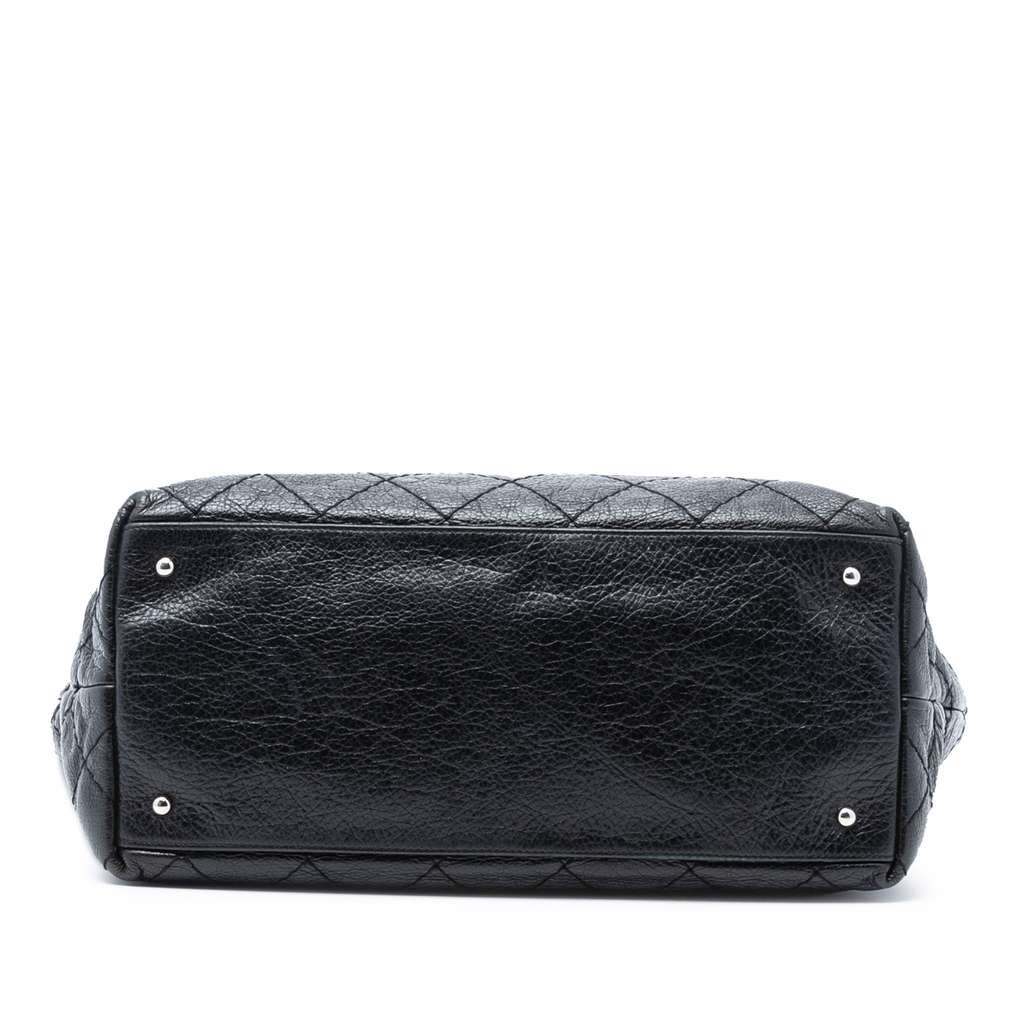 Chanel Large Glazed Calfskin On The Road Tote - 3