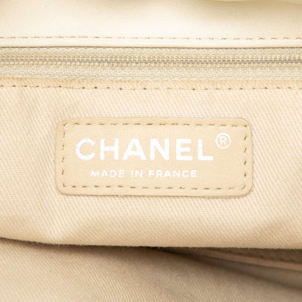 Chanel Quilted Lambskin Love Me Tender Hobo - 5