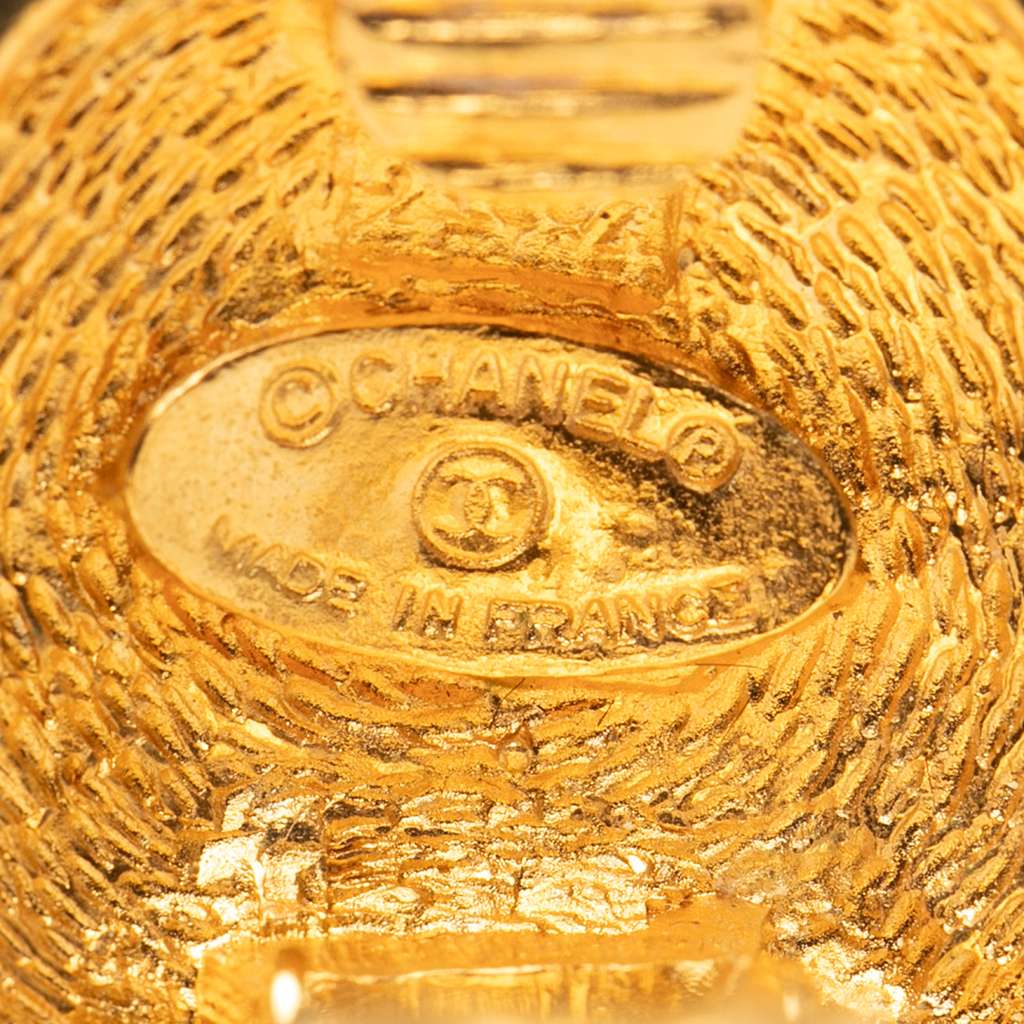 Chanel CC Quilted Gold Plated Round Clip on Earrings - 3