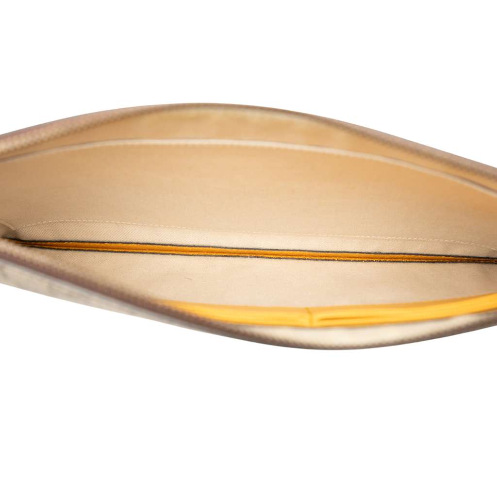 Gucci GG Supreme Neo Vintage Clutch - 4