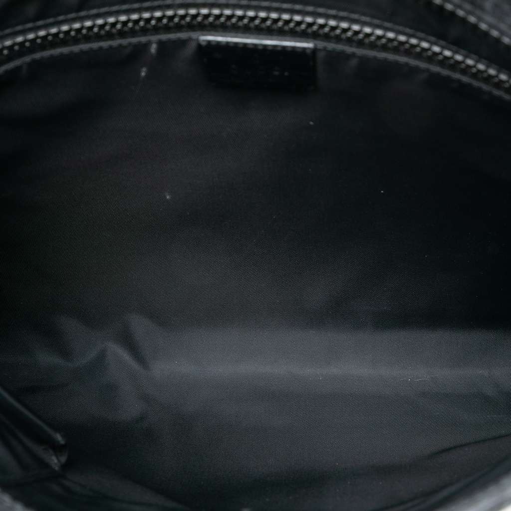 Gucci GG Supreme Crossbody - 4