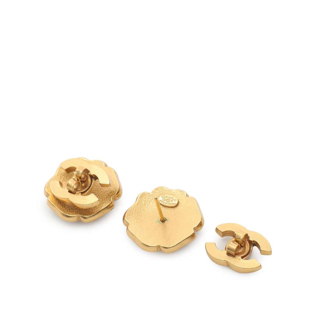 Chanel Enamel Camellia CC Stud Push Back Earrings - 4