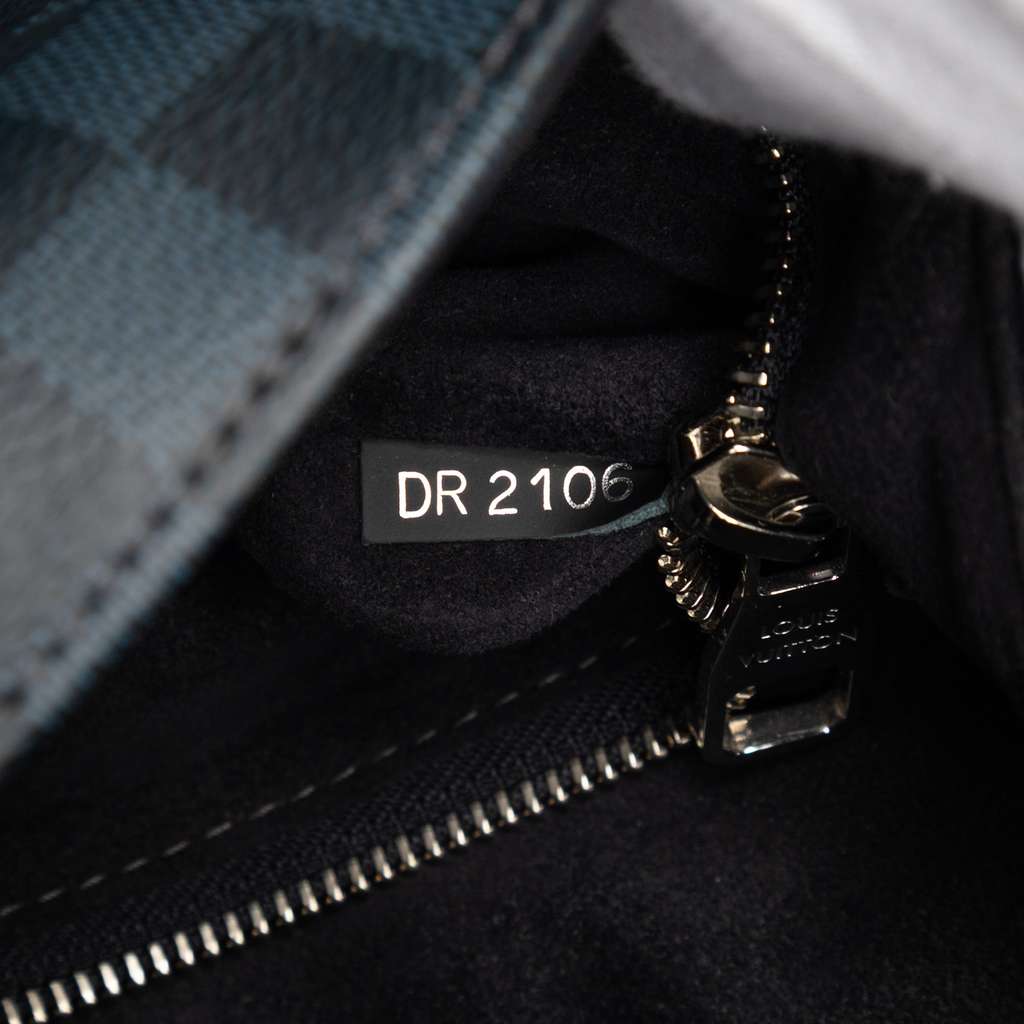 Louis Vuitton Damier Cobalt Newport Messenger PM - 5