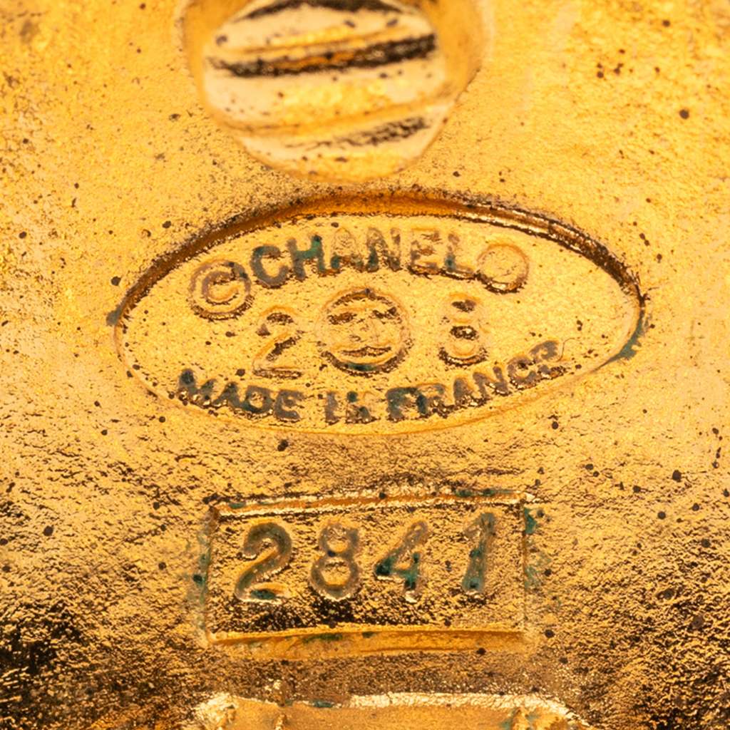 Chanel CC Gold Plated Logo Oval Clip On Earrings - 3