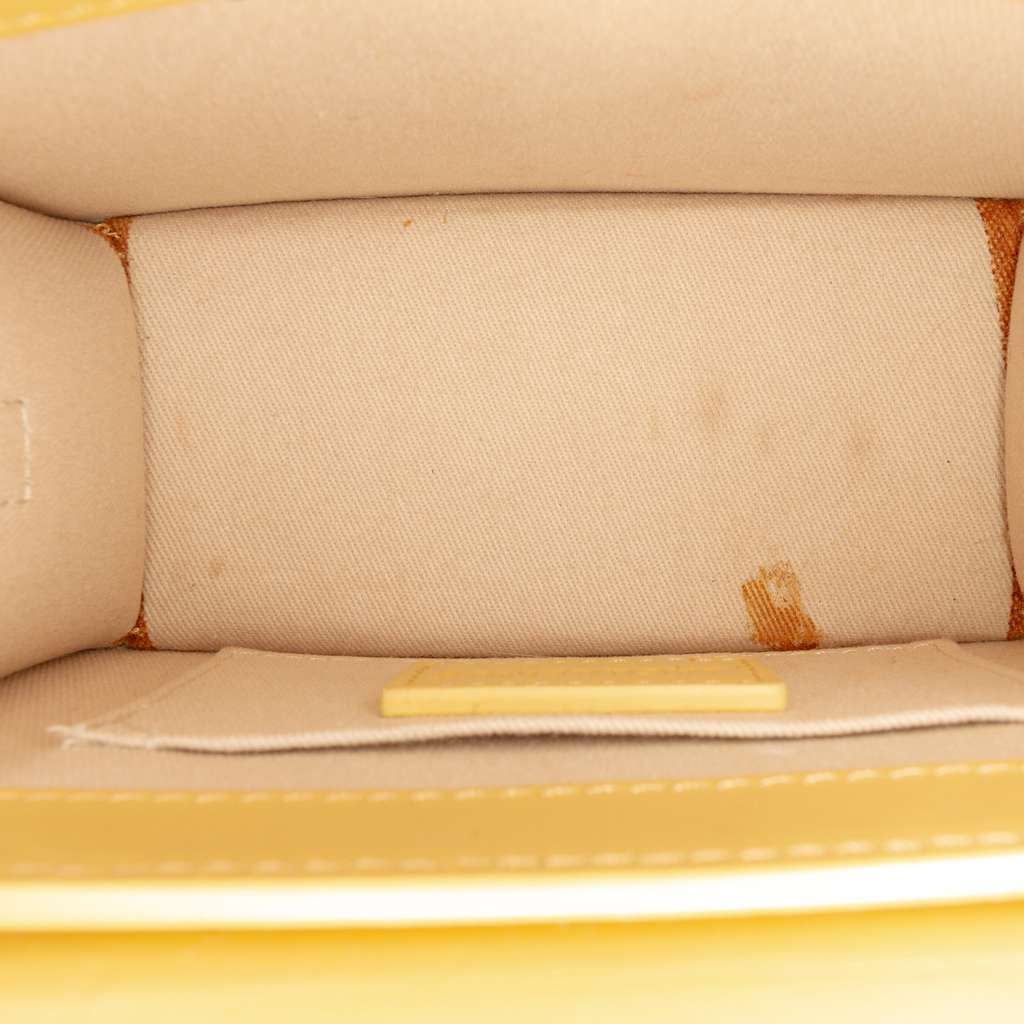 Jacquemus Leather Le Chiquito Moyen - 4