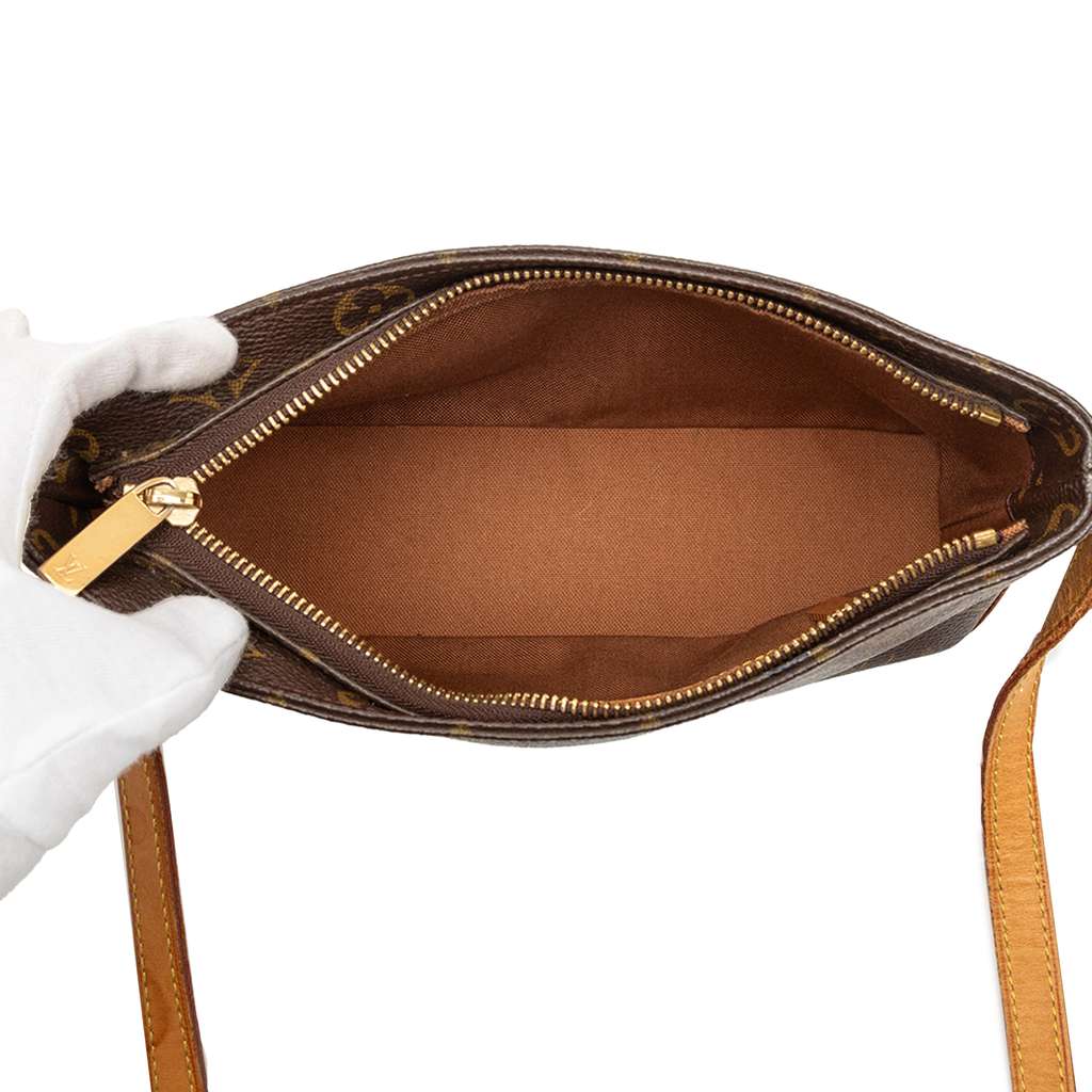 Louis Vuitton Monogram Trotteur - 4