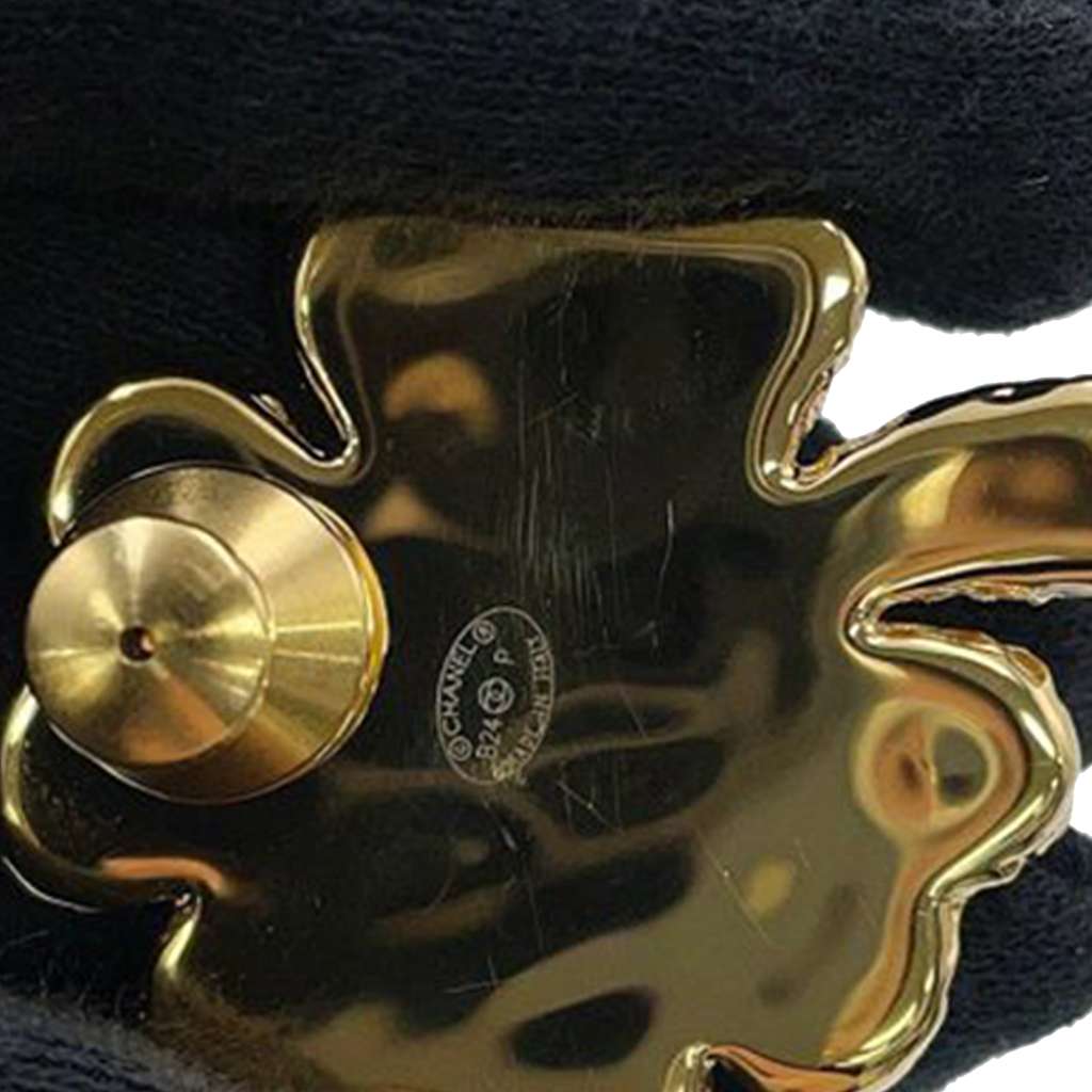 Chanel CC Gold Plated Resin Clover Brooch - 4