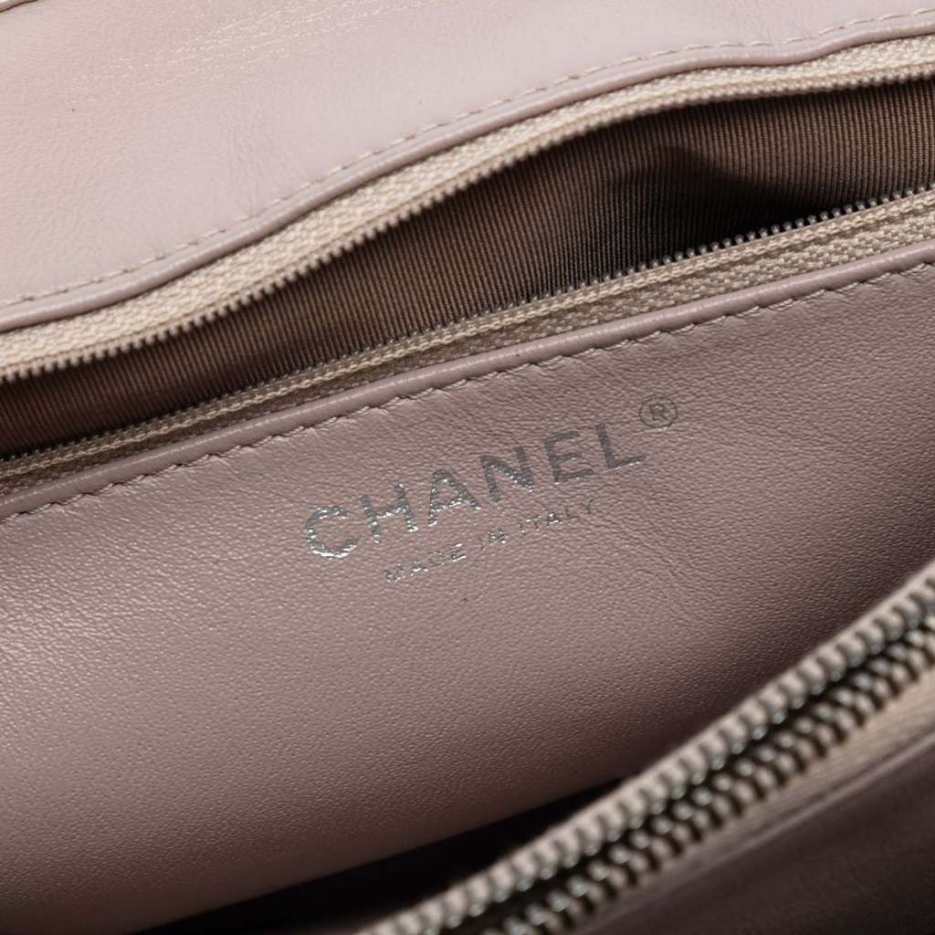 Chanel CC Quilted Caviar Border Flap - 5