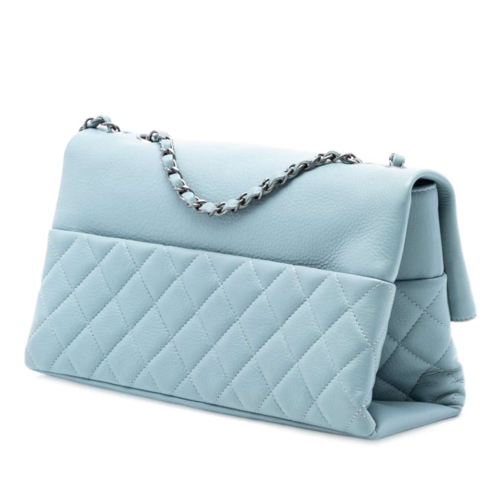 Chanel Medium Quilted Calfskin Hamptons Foldover Flap - 2