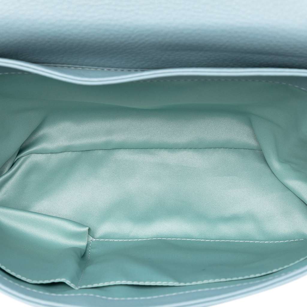 Chanel Medium Quilted Calfskin Hamptons Foldover Flap - 4