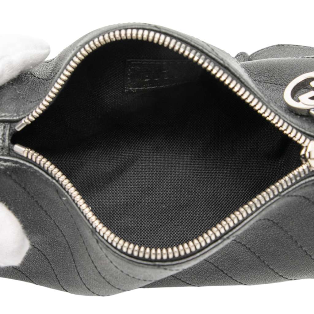 Gucci Mini Leather Blondie Barrel Shoulder Bag - 4