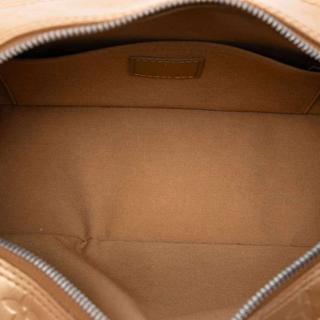 Louis Vuitton Monogram Mat Shelton - 4