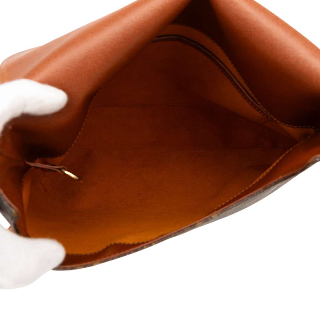 Louis Vuitton Monogram Musette Salsa GM - 4