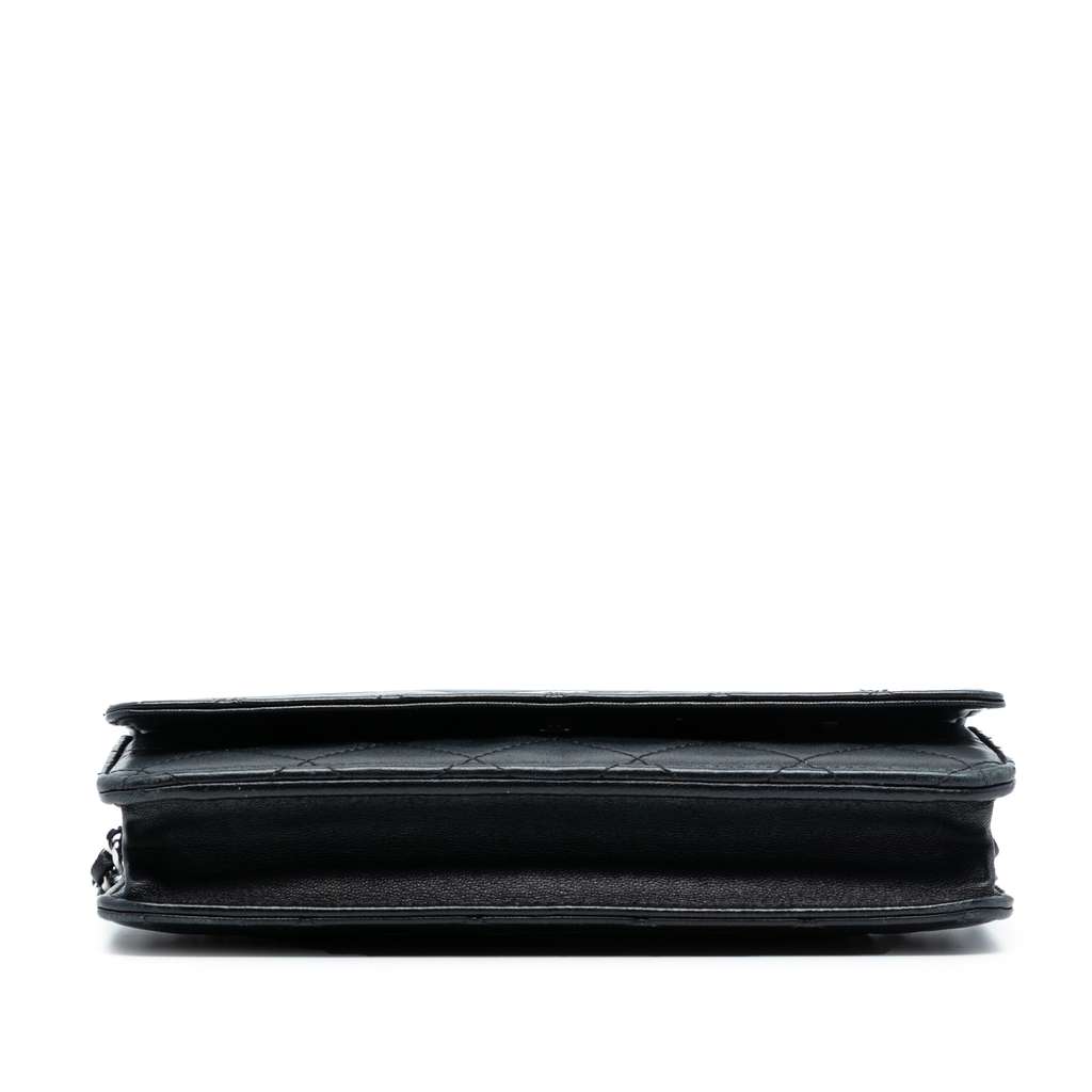Chanel CC Quilted Lambskin Wallet On Chain - 3