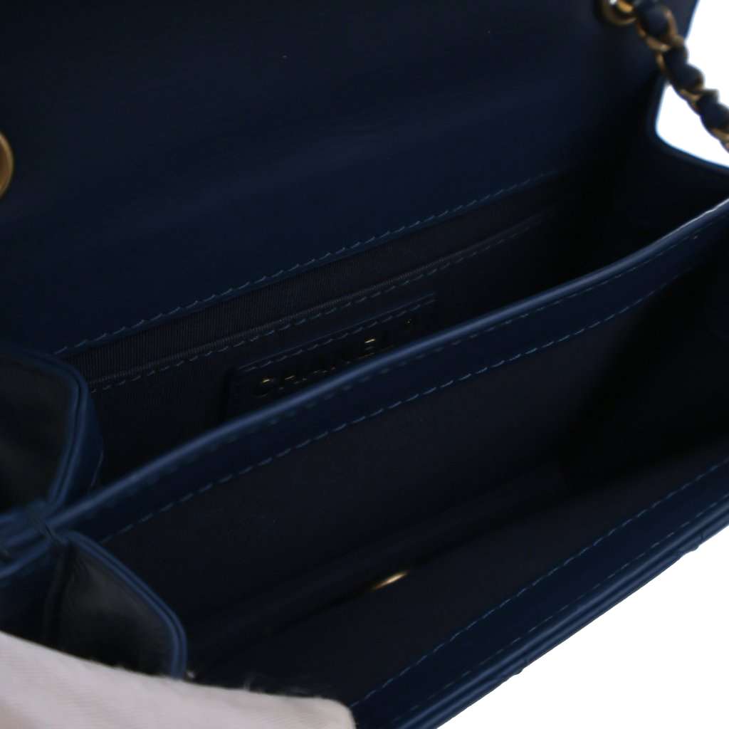 Chanel Small Quilted Calfskin Everyday Chic Flap - 4