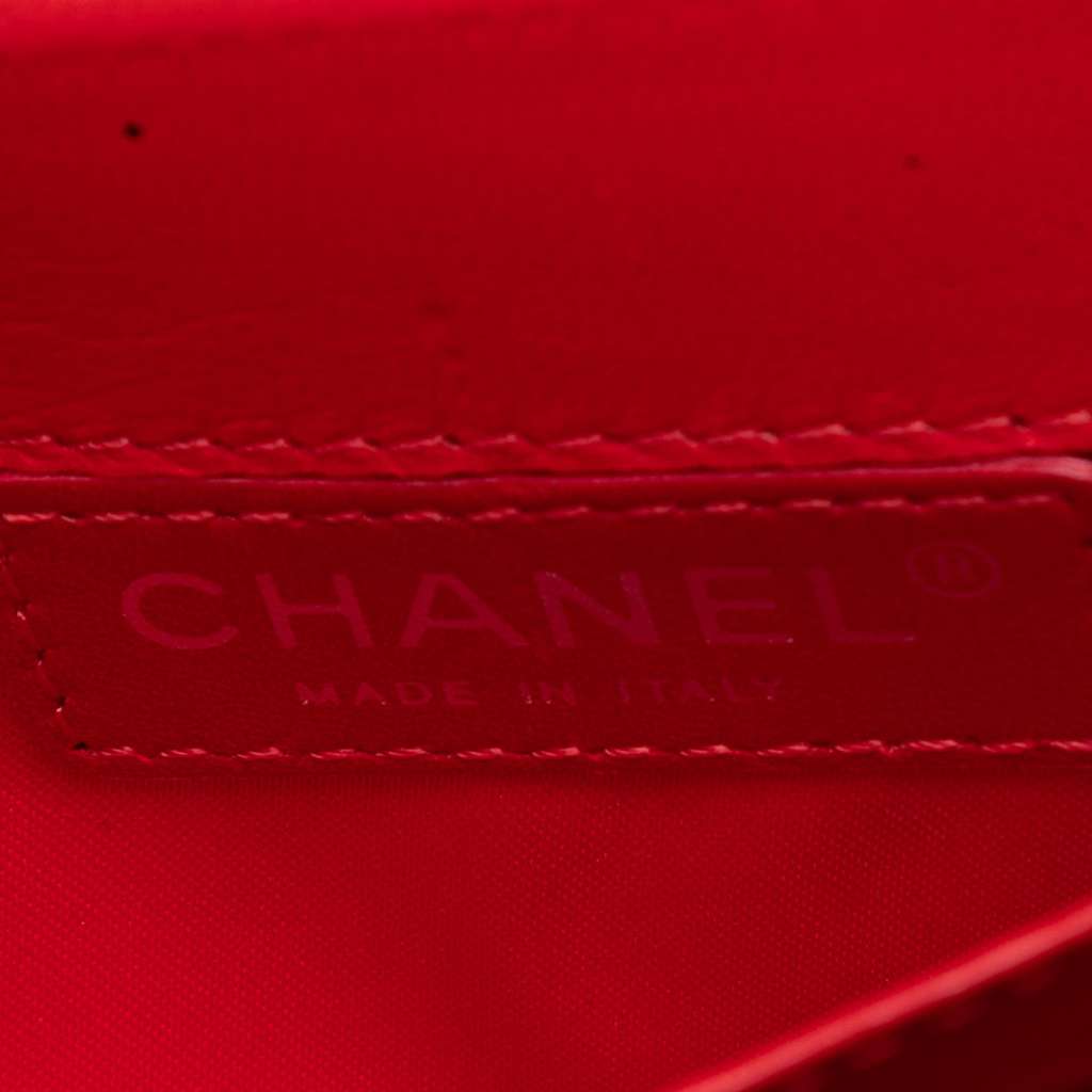 Chanel Classic Lambskin East West Wallet on Chain - 5