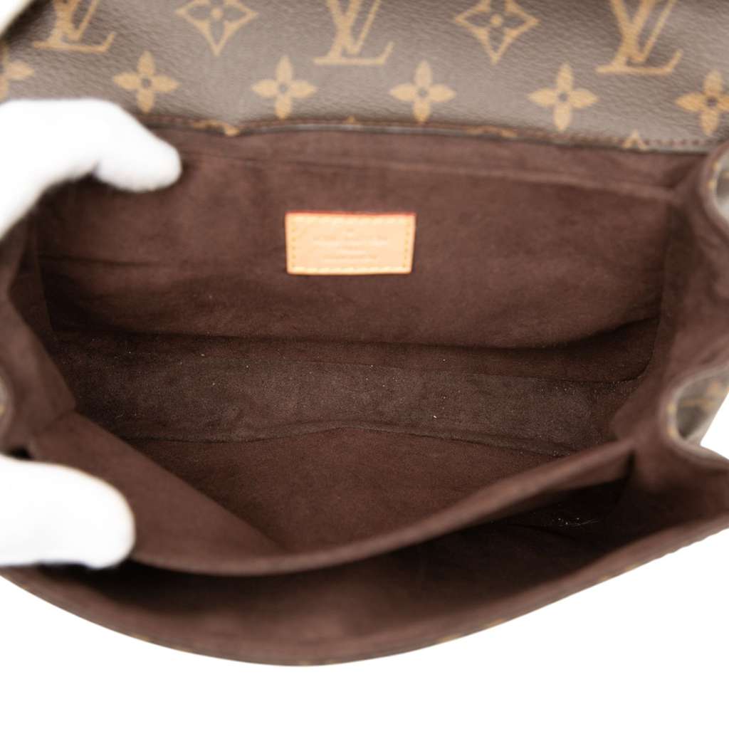 Louis Vuitton Monogram Pochette Metis - 4