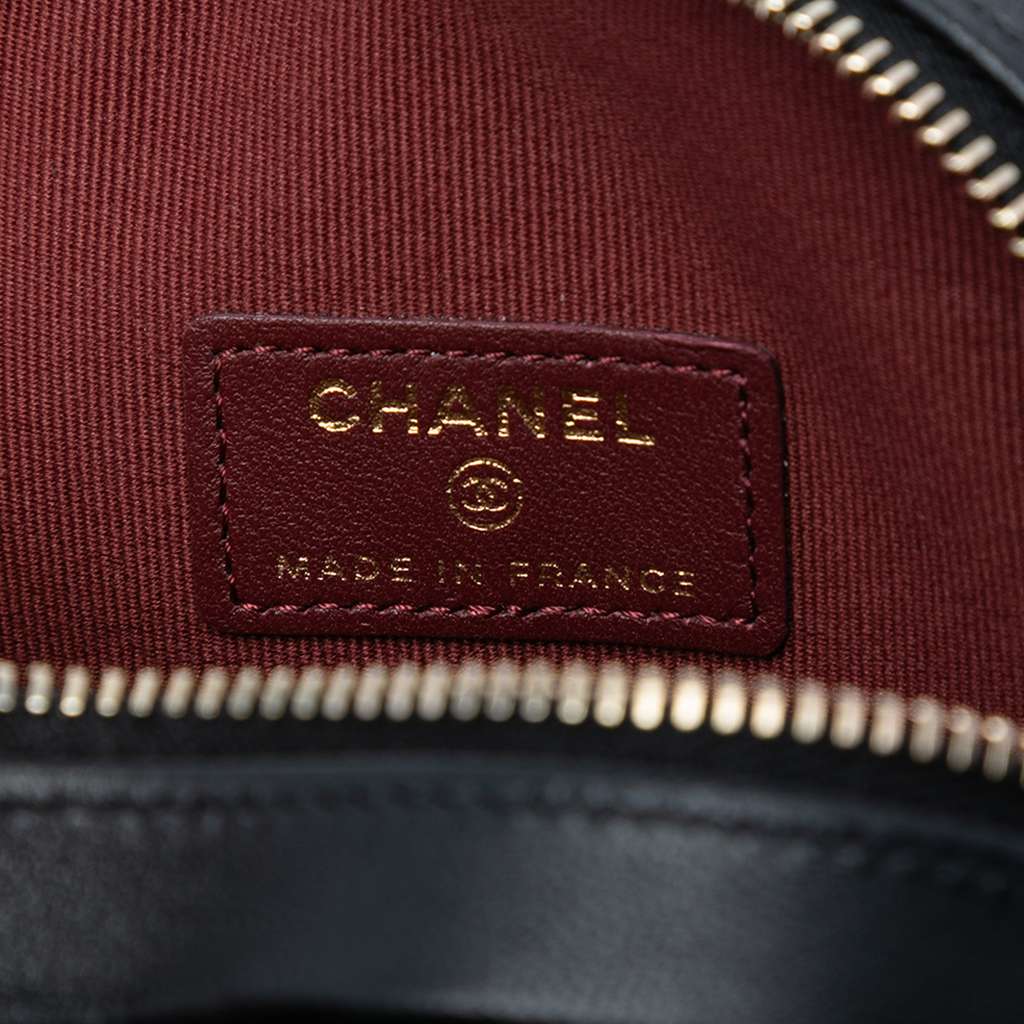 Chanel Mini Lambskin CC in Love Heart Crossbody - 5