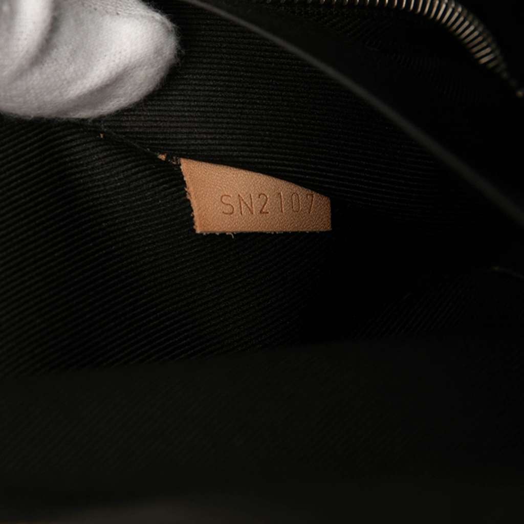 Louis Vuitton Monogram Horizon Accessoires Pouch - 5